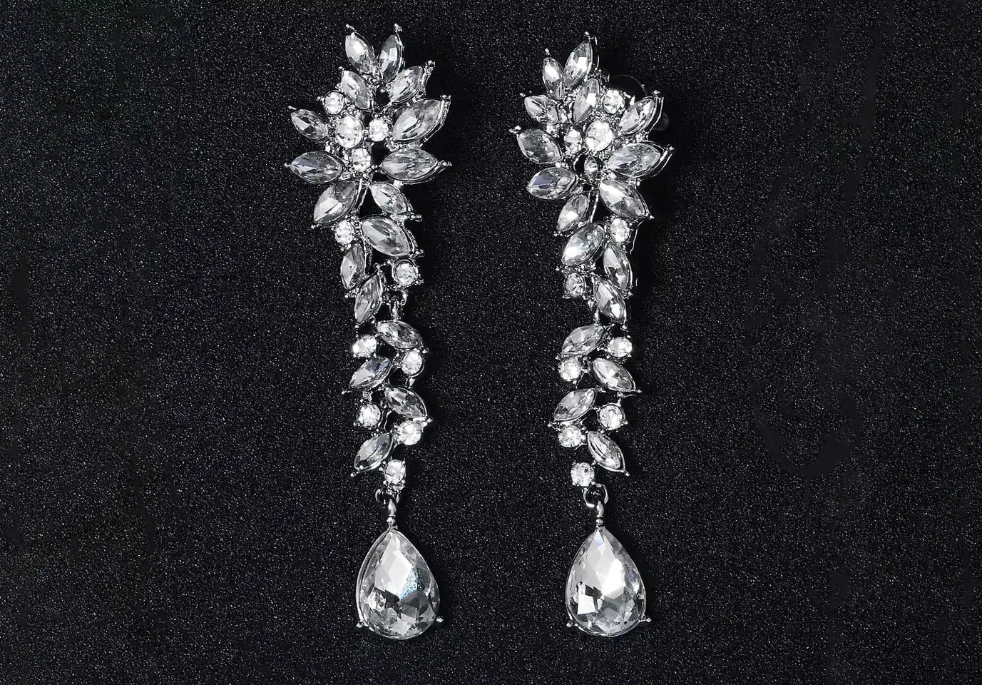Earrings for Bride on Wedding Day Crystal Bridal Earrings