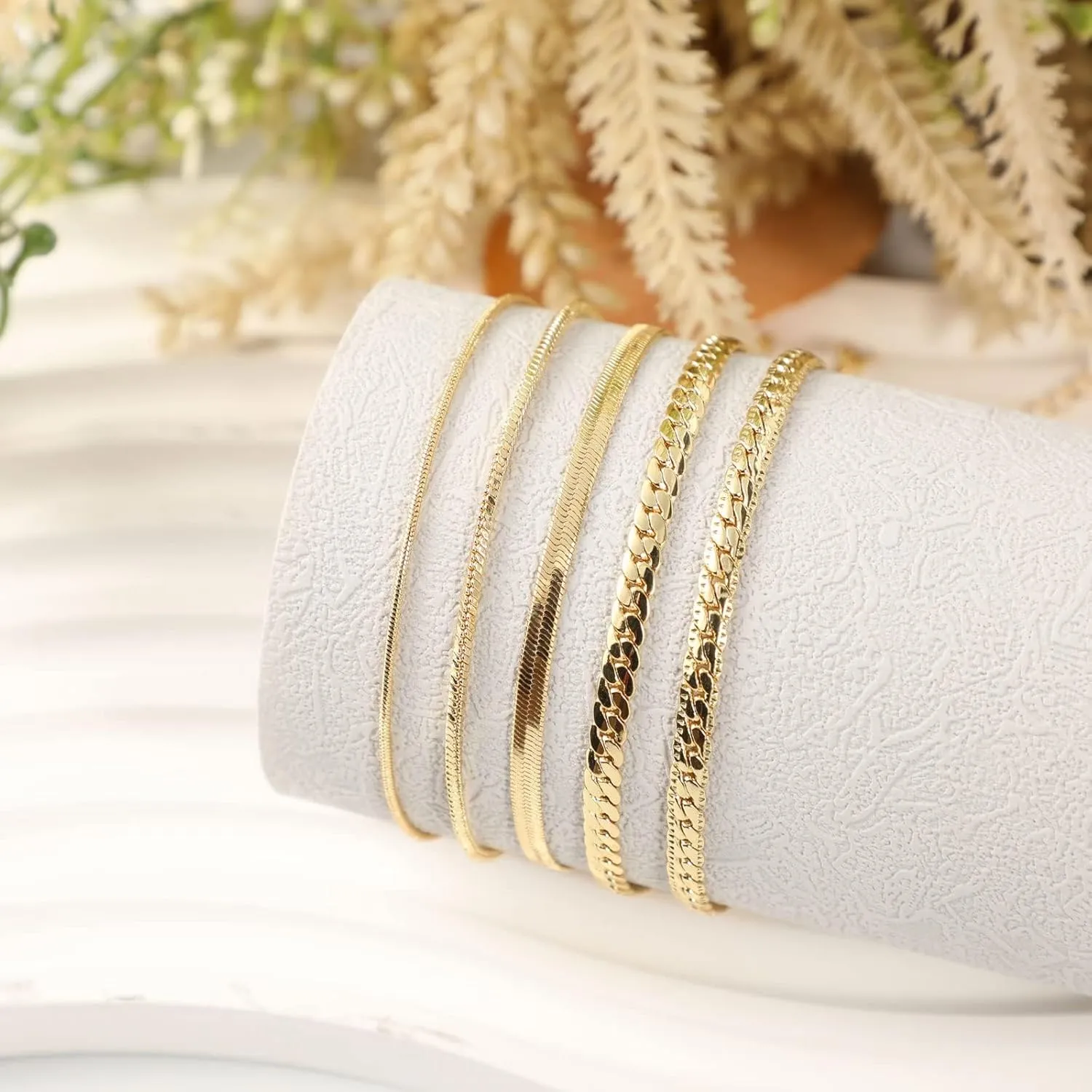Kyerlyn Gold Bracelets for Women 14K Gold Bracelets Set for Women Dainty Herringbone Twisted Rope Chain Paperclip Link Bracelets Leaf Dot Bracelet Jewelry Gifts for Women